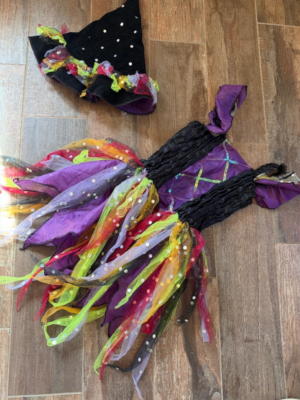 Pretty witch costume